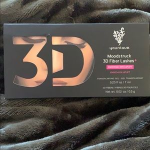 brand new younique moonstruck 3D fiber lashes